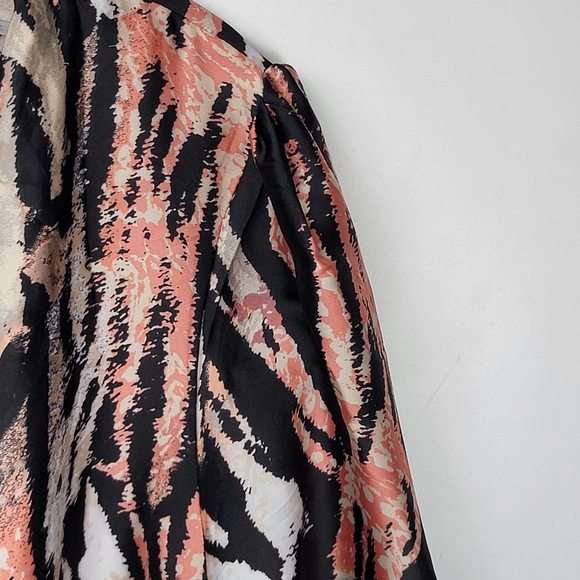 KAii Animal Print Deep V Neck Puffy Shoulder Drape Faux Wrap Top, EUC, sz Large - Picture 4 of 9